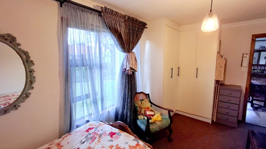 5 Bedroom Property for Sale in Vaalpark Free State